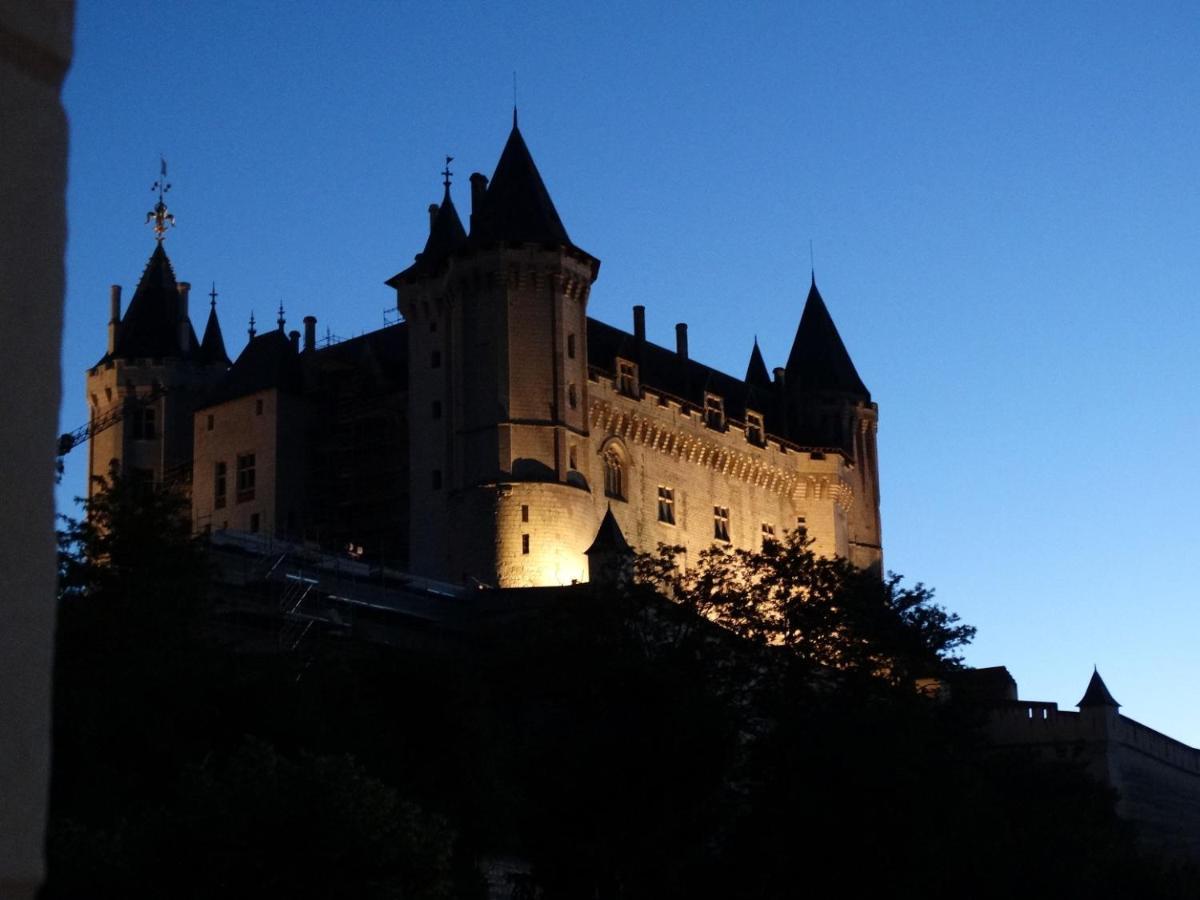 Studio Séquoia au pied du Château Saumur Exterior foto